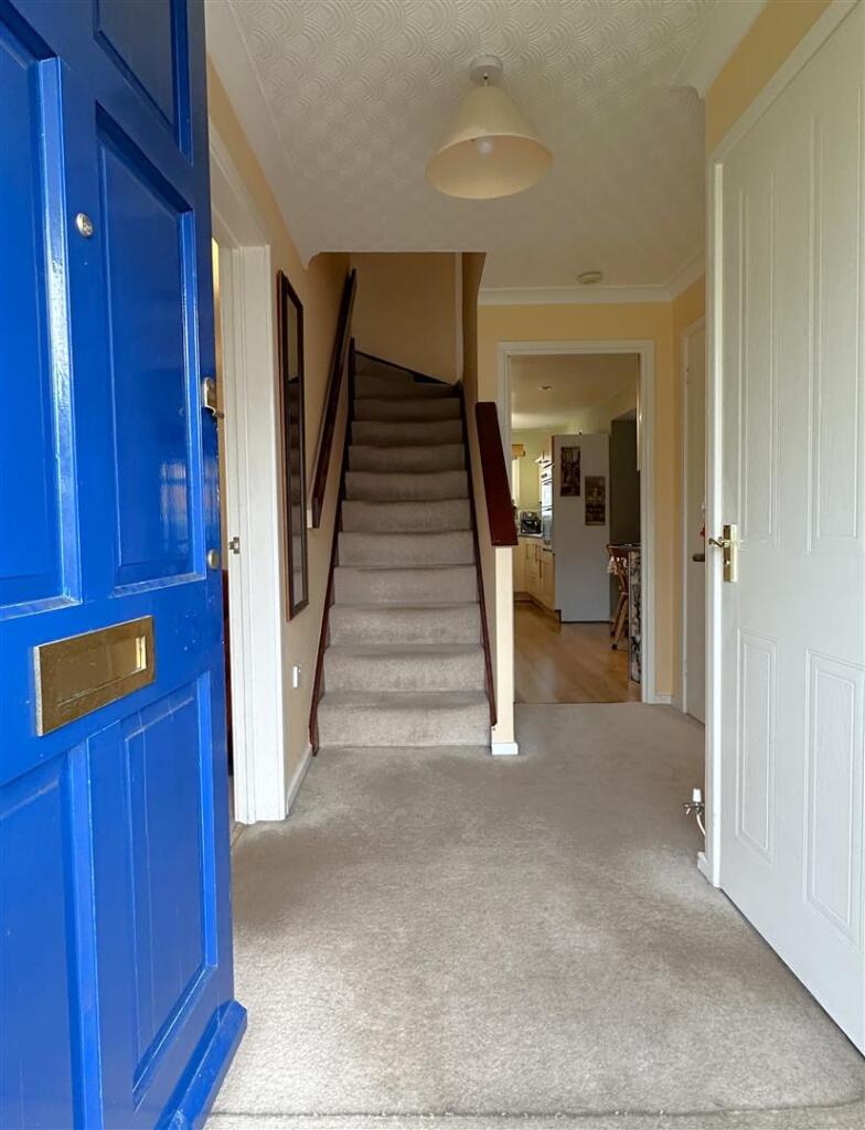 Knight Close, Chippenham photo 2