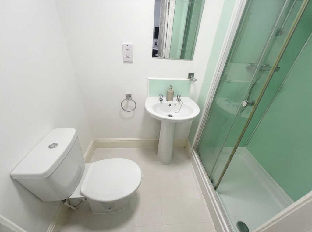 Apartment in Nottingham, Rainbow Quarter, St Ann's - View 5