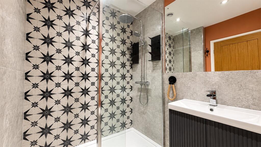 Apartment in Ipswich - More