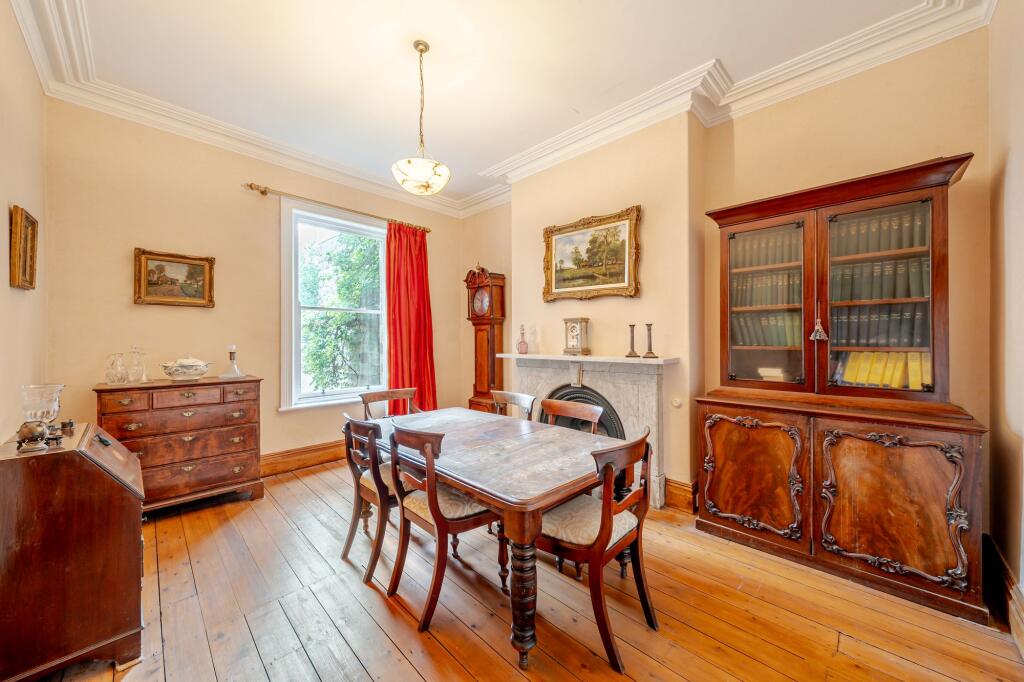 House in Harrogate, Low Harrogate - View 4