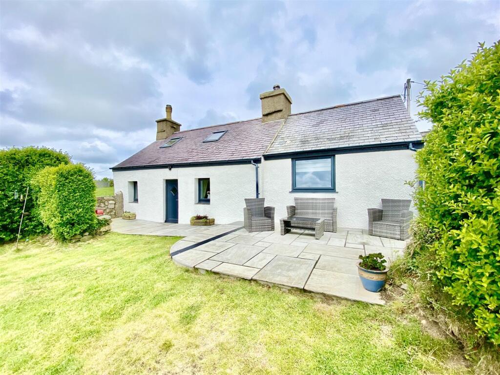 Main image of property: Garnfadryn, Pwllheli