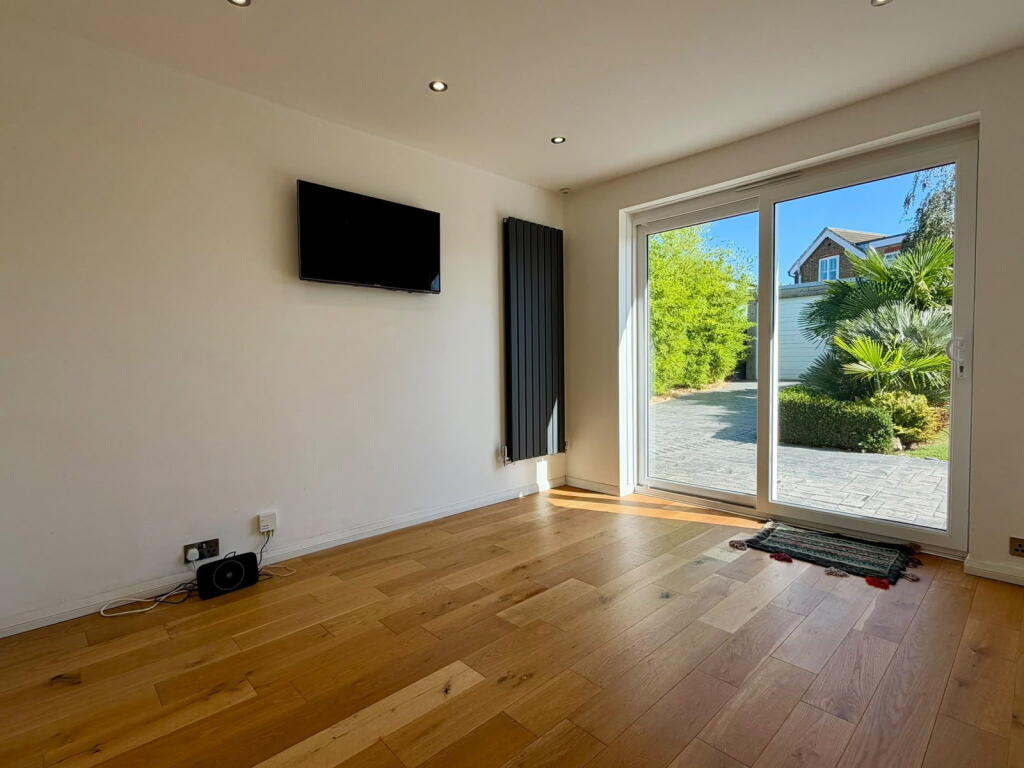 House in Canterbury - View 4