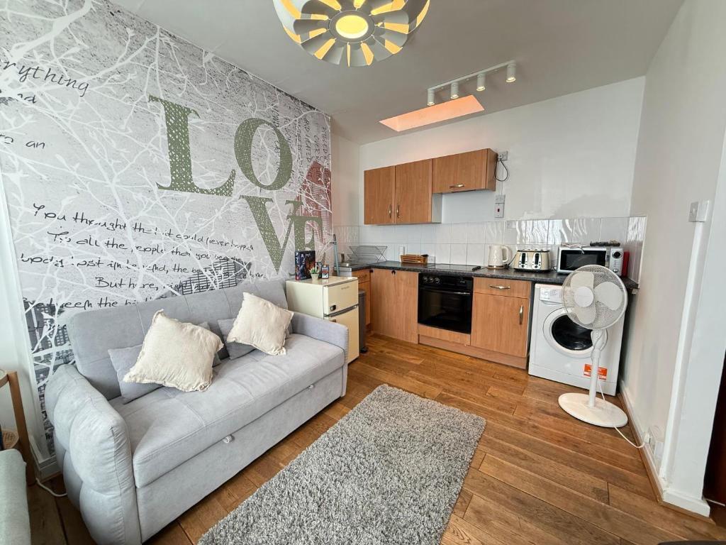 Main image of property: Oxford Street, W1D 1LZ