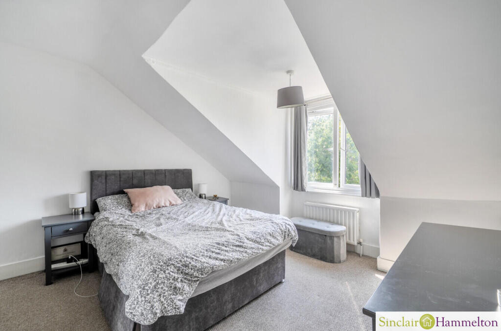4 Hammelton Road, Bromley, Kent - More