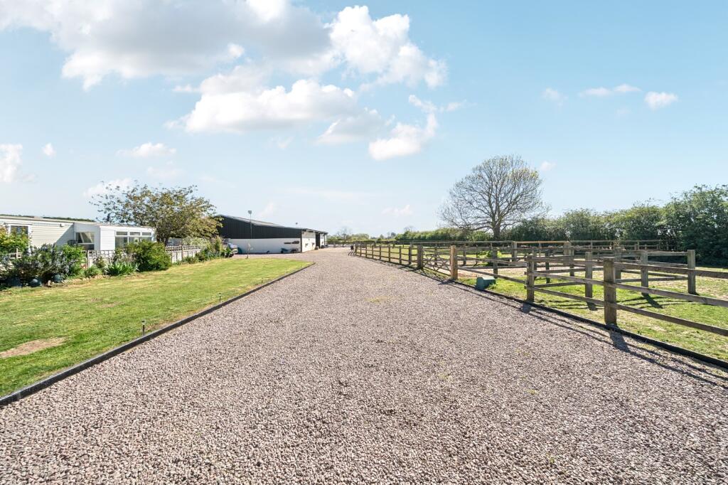 House in East Lindsey, Halton Holegate - View 4