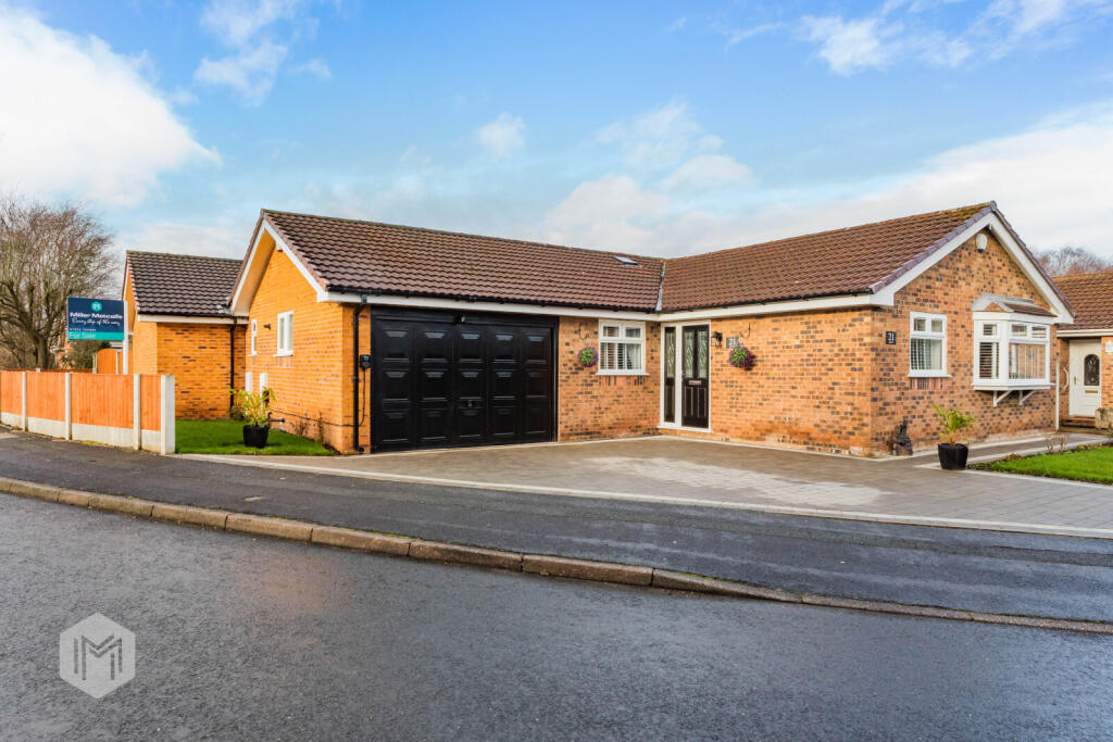 Main image of property: Inglewood Close, Birchwood, Warrington, Cheshire, WA3 6UJ