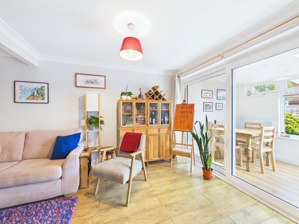 House in St Neots, Eynesbury - View 3