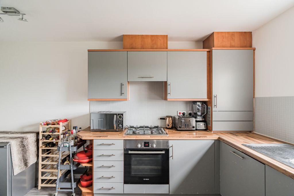 60/E Fieldfare View, Dunfermline, KY11 8FY - More