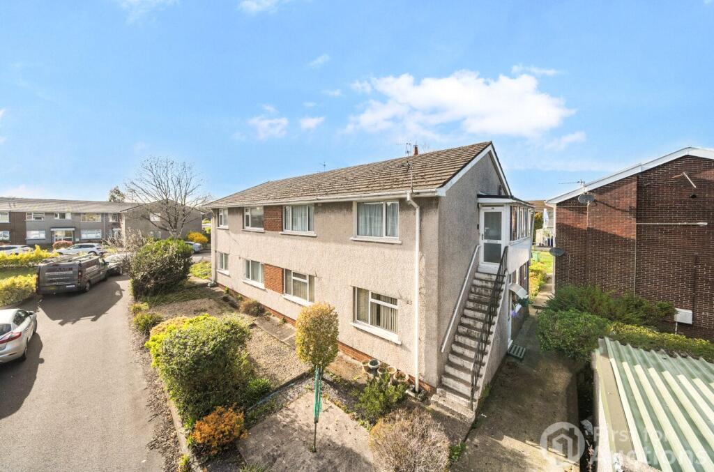 Main image of property: Clos Hendre, Rhwibina, Cardiff
