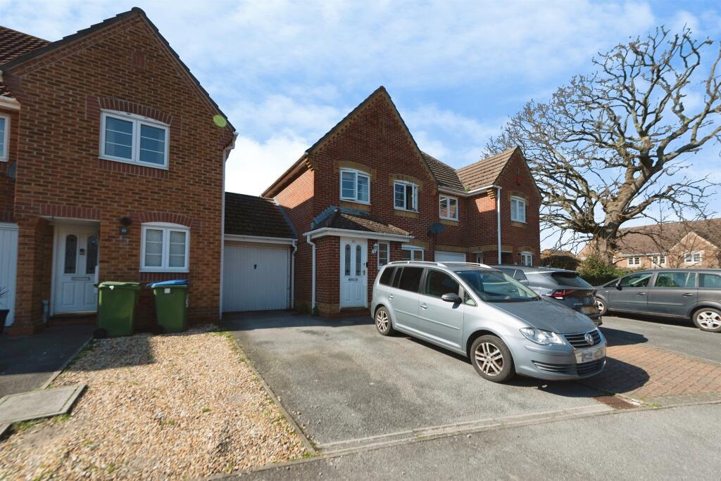 Main image of property: Watersmeet, Fareham