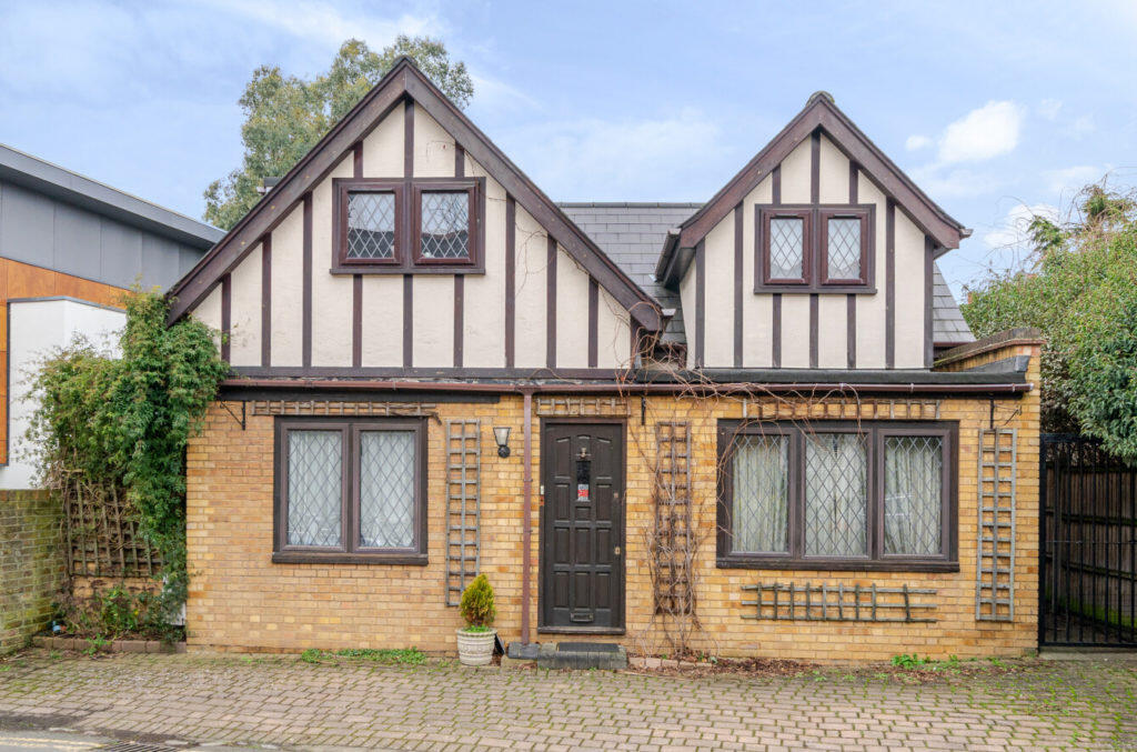 Main image of property: Mountfield Road, Ealing, W5