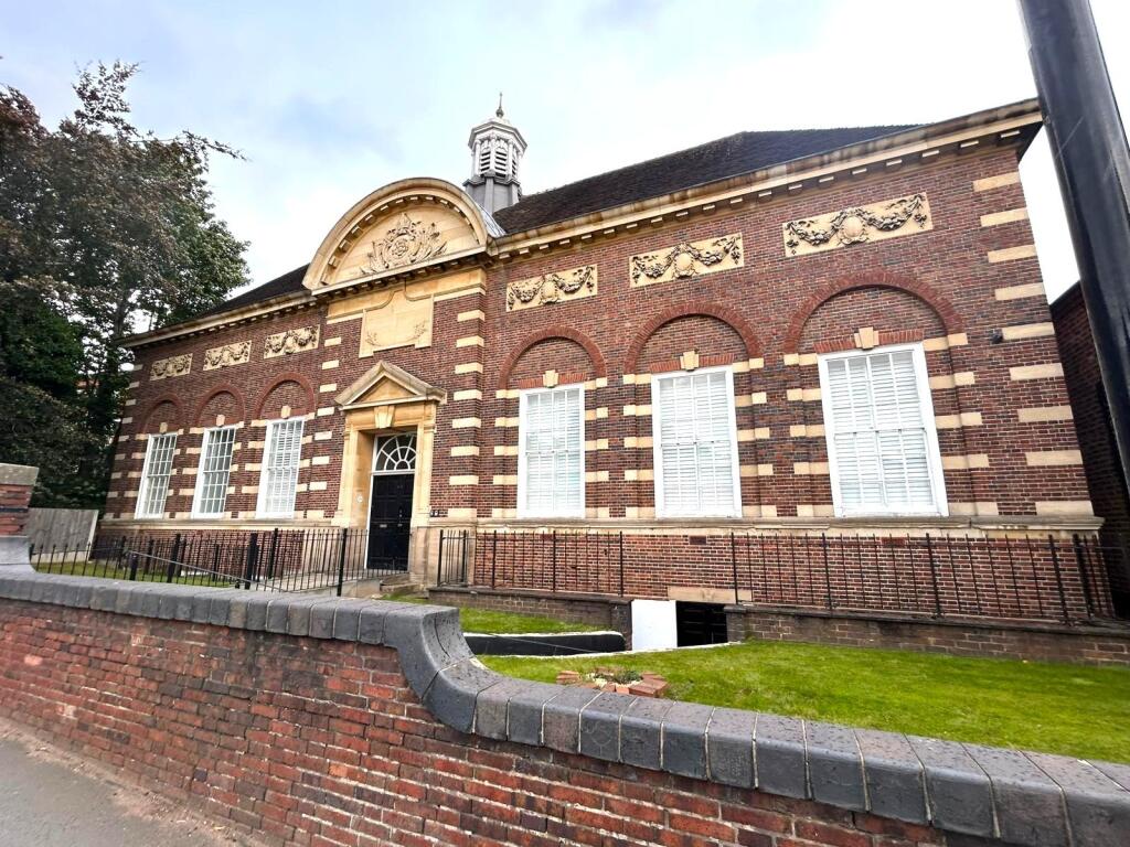 Lichfield Road, Sutton Coldfield, West Midlands, B74