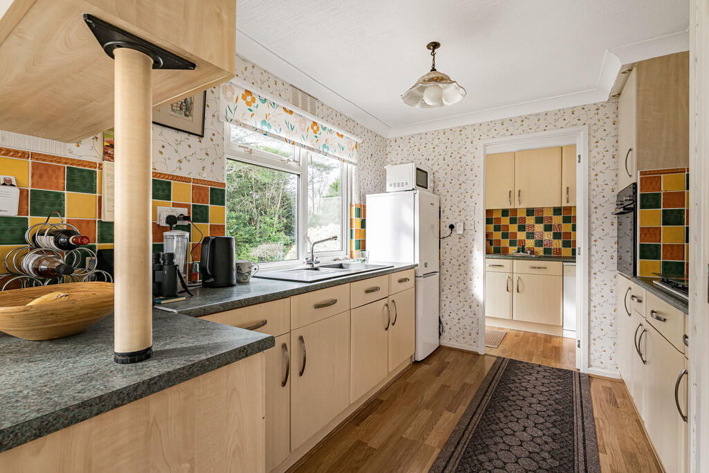 Woodlands Walk, New Park, Bovey Tracey - View 5