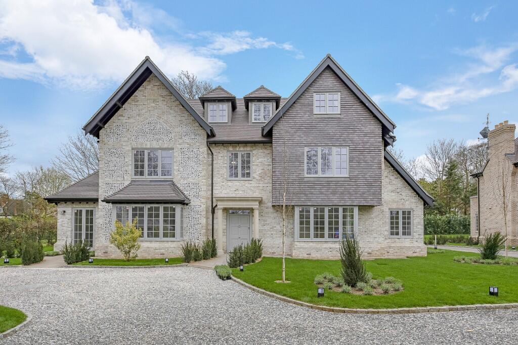 Main image of property: Foxley Lane, Purley, Croydon(London Borough), CR8