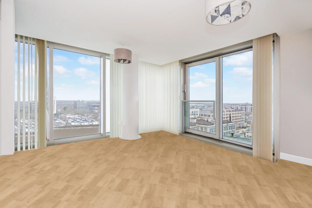 Main image of property: Manhattan House, Witan Gate, Milton Keynes, MK9