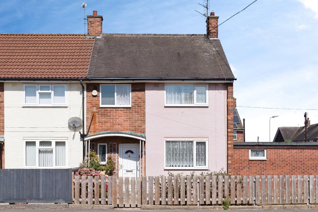 Main image of property: Stonebridge Avenue, Hull