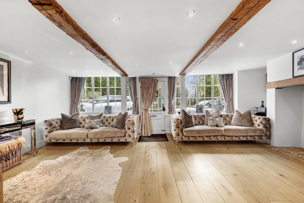 House in Ilford - More