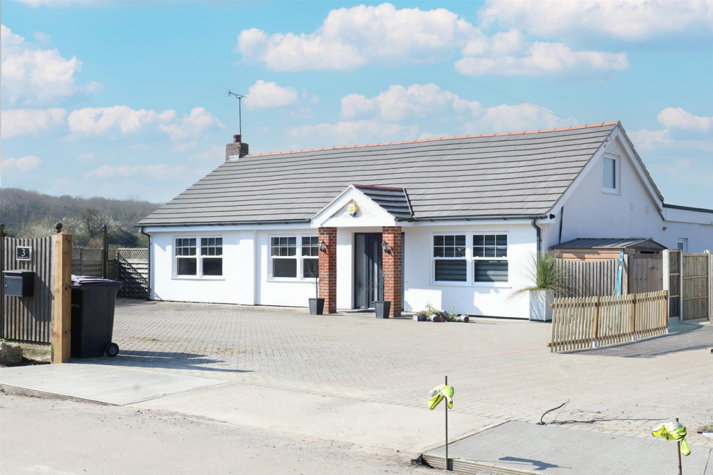 Main image of property: Murrels Lane, Hockley