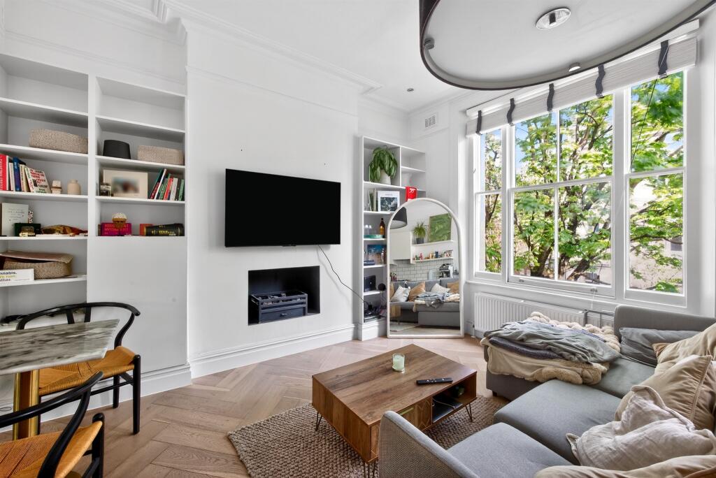 Main image of property: Kempsford Gardens, London