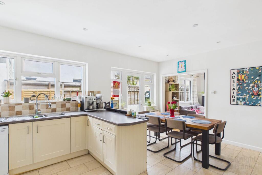 House in Gedling, Woodthorpe - More