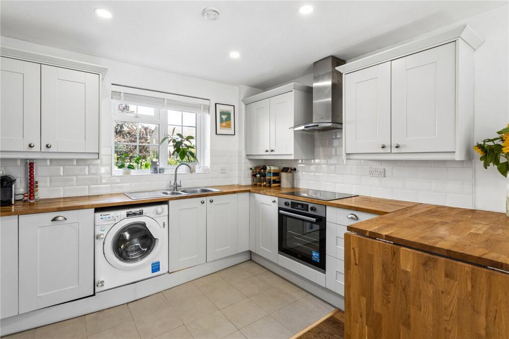 Apartment in London - View 4