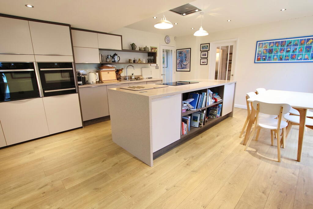 House in Northampton, West Northamptonshire - View 5