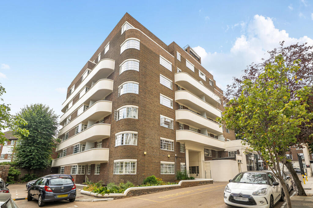 Main image of property: Sheen Road, Richmond, TW9