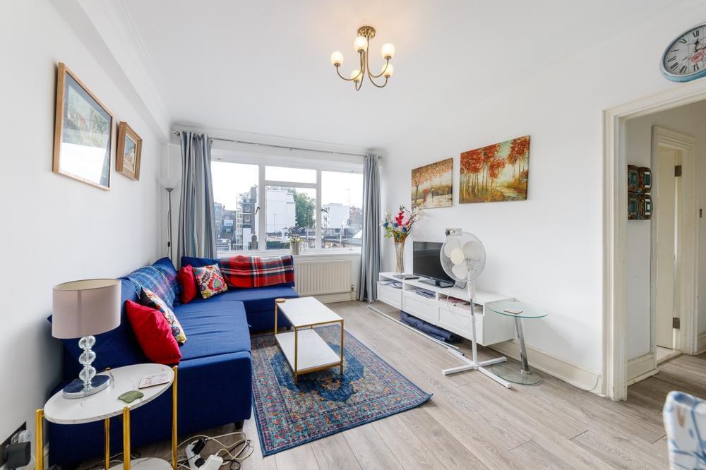 Main image of property: Hyde Park Square, W2