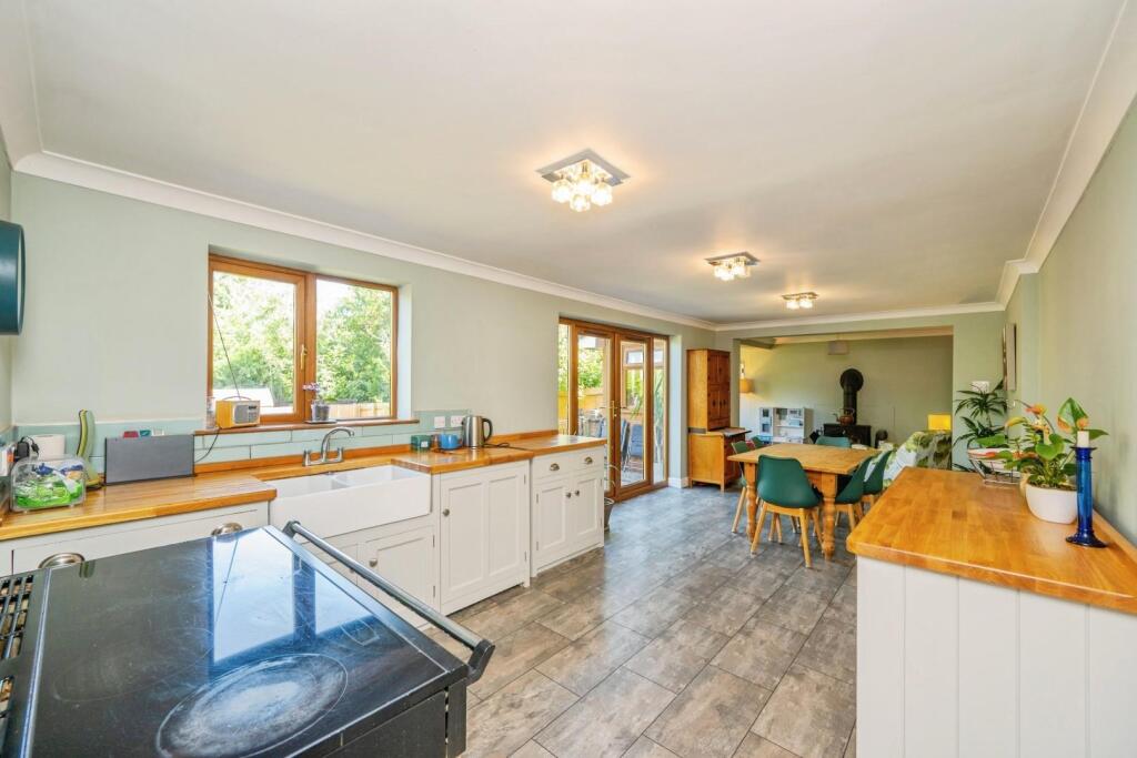 Falcon, Wilnecote, Tamworth - More