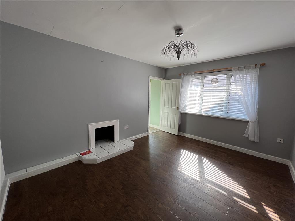 House in Swansea, Coedffranc - View 4