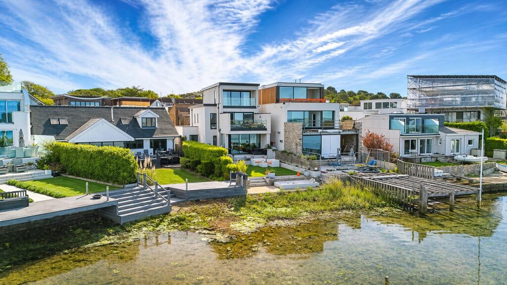 Main image of property: Lagoon Road, Lilliput, BH14