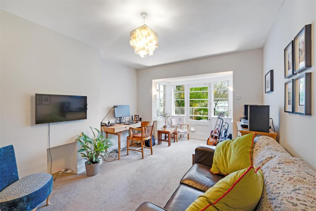 House in London - View 5