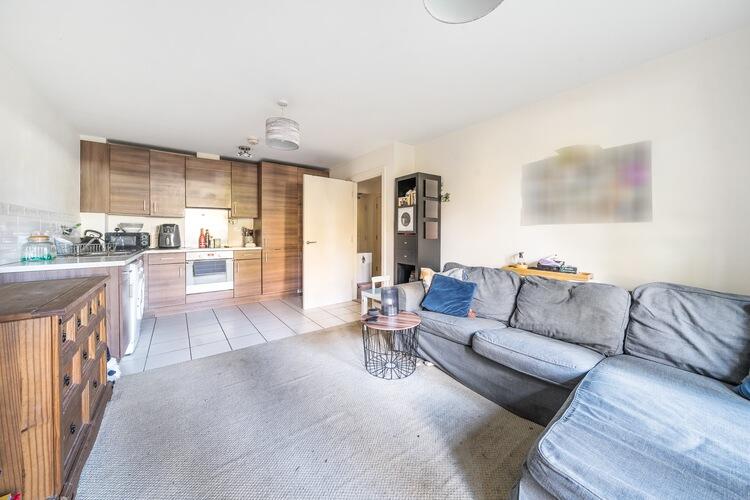 Apartment in Guildford - View 4