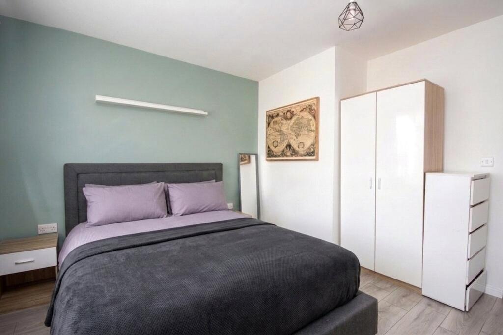 Orchard Vale, Bristol, South Gloucestershire, BS15 - View 5