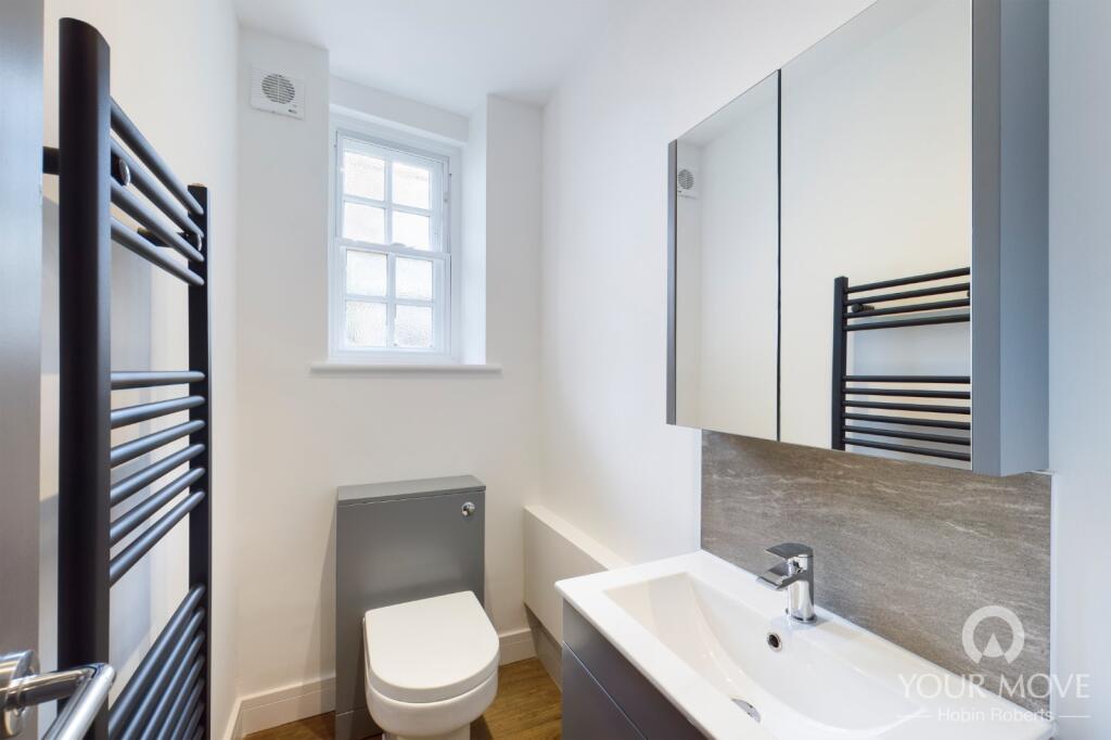 Apartment in Northampton - View 5