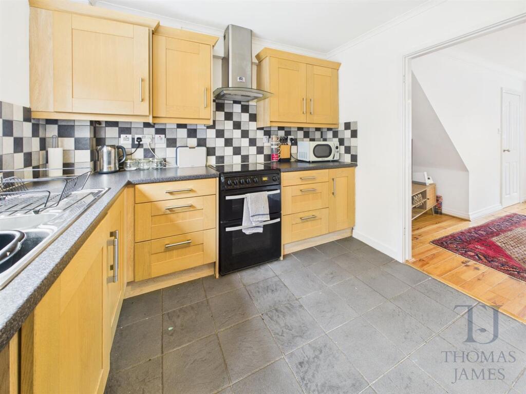 House in Nottingham, Ruddington - More