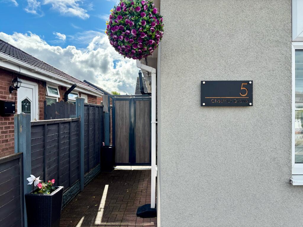 House in Wigan, Hindley Green - View 2