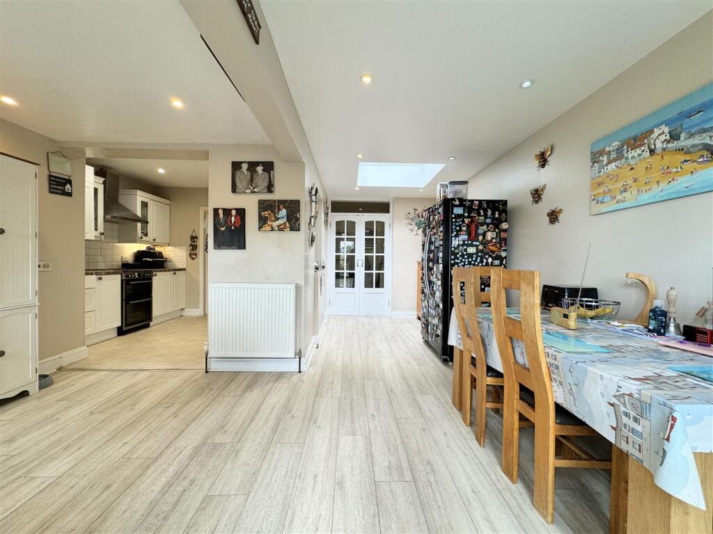 Henver Road, Newquay - View 3