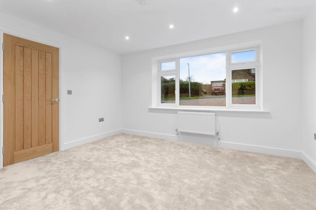 House in Bexhill-on-Sea, Pebsham - View 4
