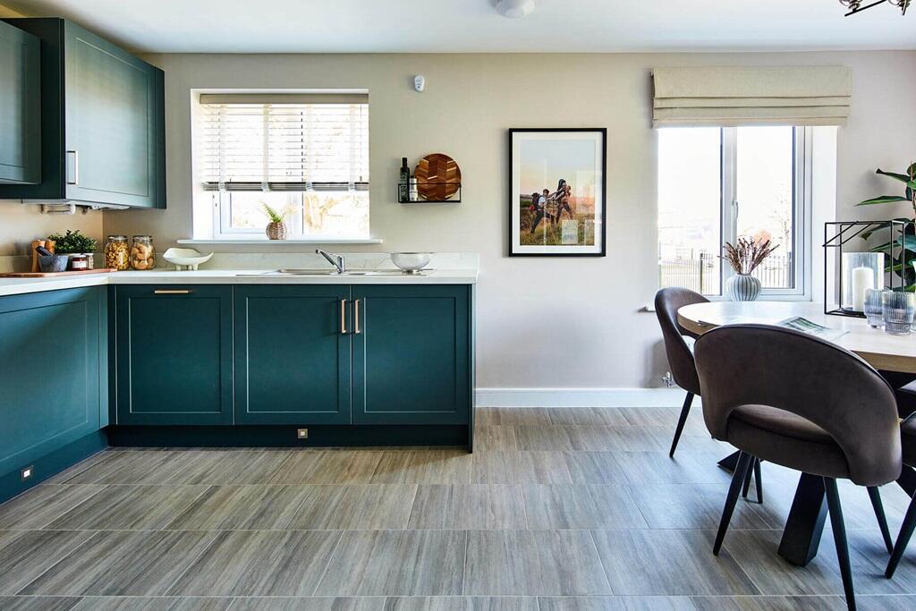 House in Leeds, Hawksworth - View 4