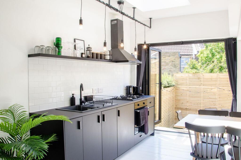 House in Thanet, Margate Old Town, Cliftonville - View 5