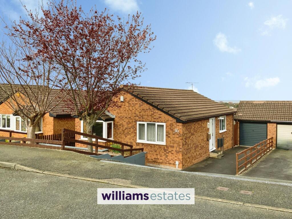2-bed detached on Abergele, LL22, £250,000