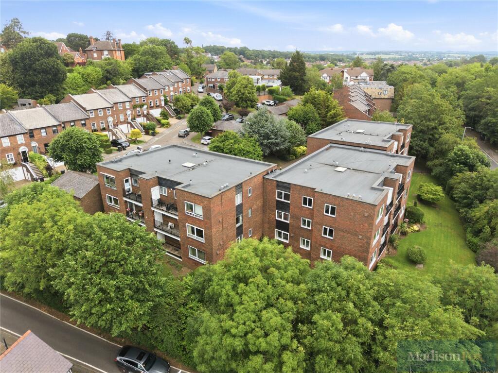 Main image of property: The Heights, Loughton, Essex, IG10