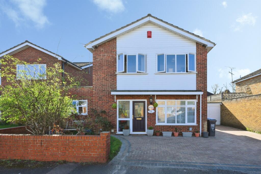 Main image of property: Wellands, Hatfield