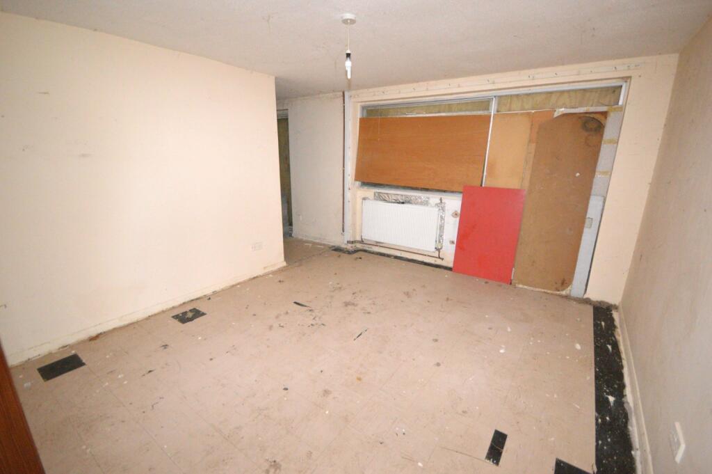 Bryn Close, Newtown, Powys, SY16 photo 2