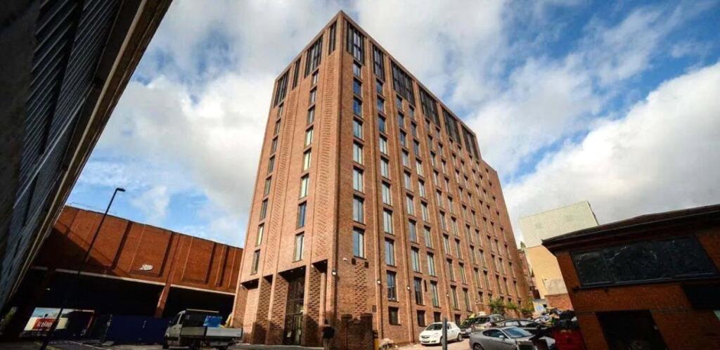 Main image of property: The Metropolis, 16 The Midway, Newcastle-Under-Lyme, Staffordshire, ST5
