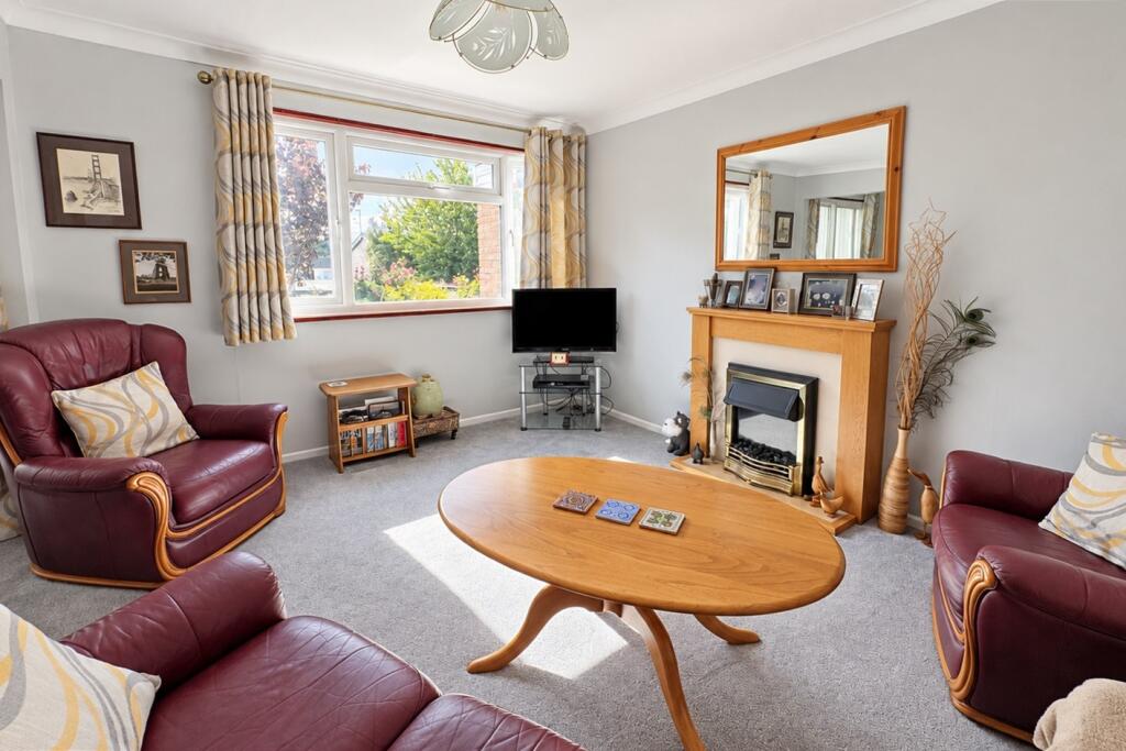 House in Clophill, Central Bedfordshire - View 4