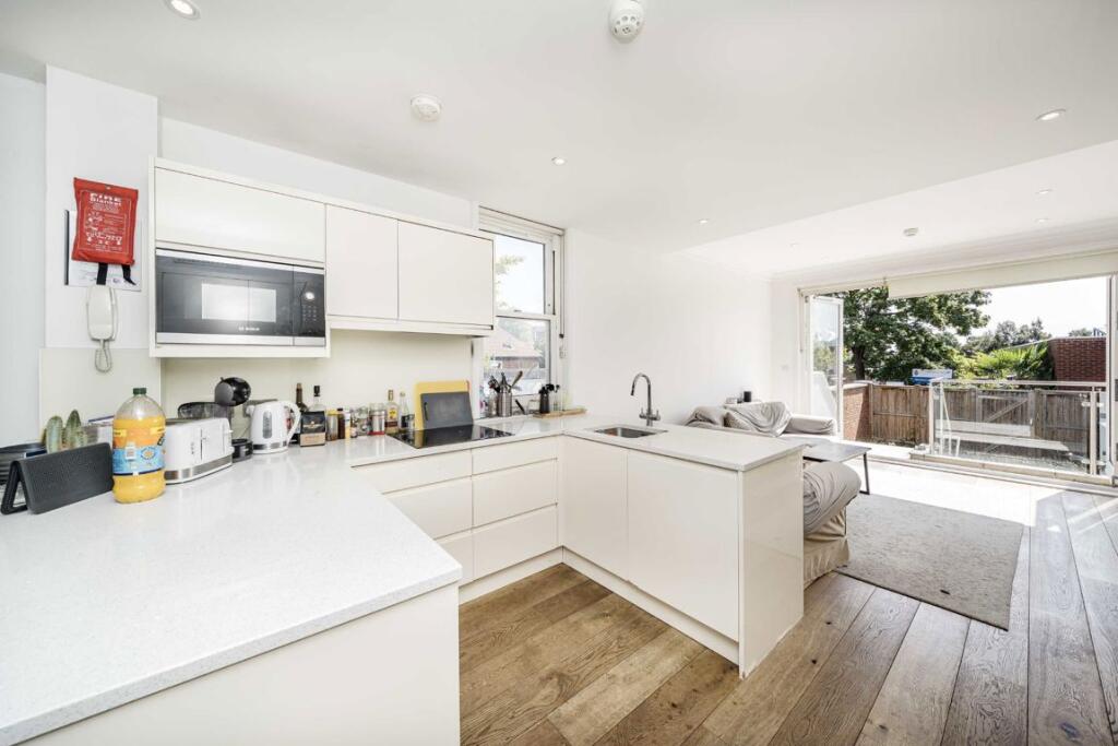 Worple Road, Wimbledon photo 2
