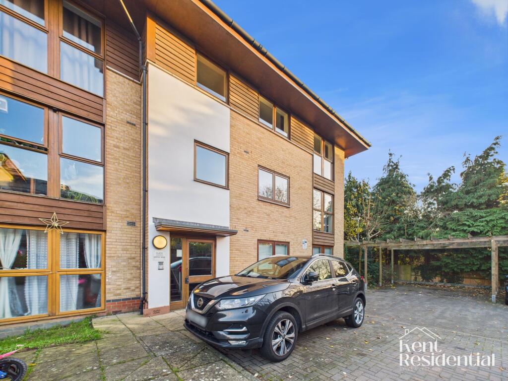 Main image of property: Coral Park, Maidstone, ME14