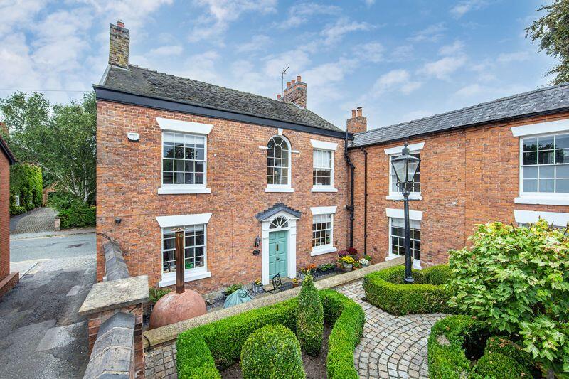 Main image of property: Bookmakers House, 100 Welsh Row, Nantwich